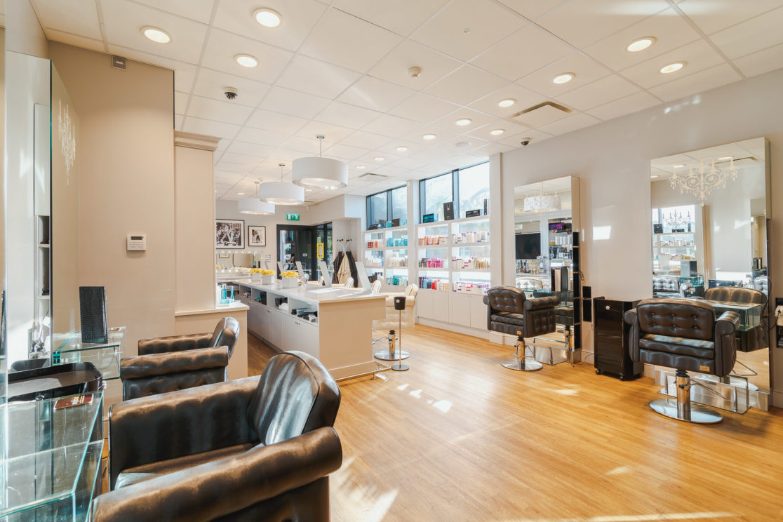 Stylebar salon - opposite to entrance - real estate photography